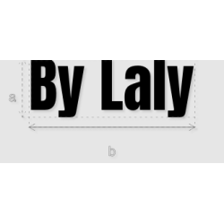 Découpe de lettres : "By Laly"