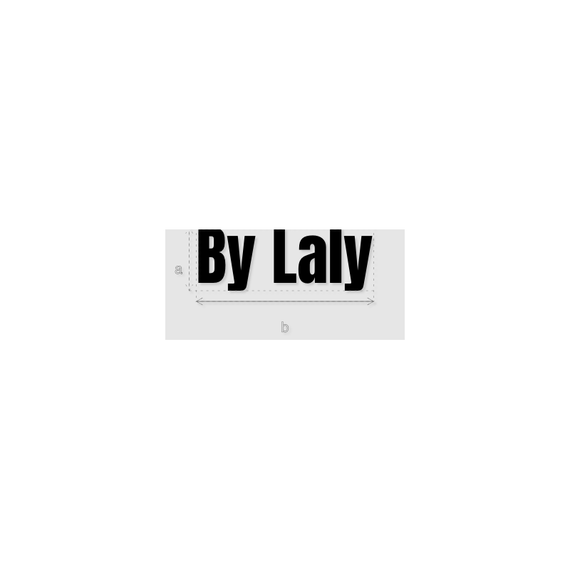 Découpe de lettres : "By Laly"
