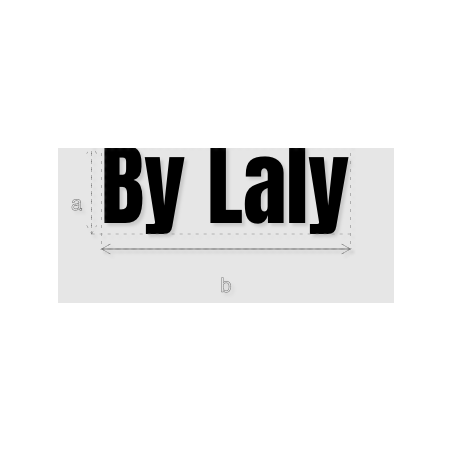 Découpe de lettres : "By Laly"