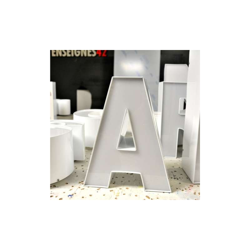Lettre Lumineuse LED Blanche Chaude – Déco Murale Ou à Poser, 22,5 Cm, Piles AA, Alphabet Complet