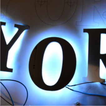 enseigne aluminium lumineuse a LED